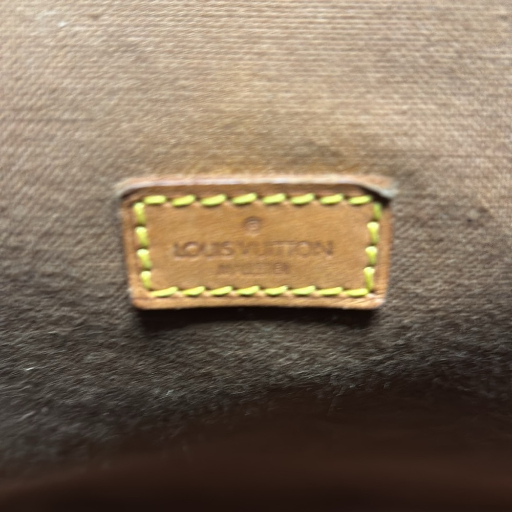 Louis Vuitton Monogram Canvas Messenger Bag in Brown and Tan - Picture 5 of 13